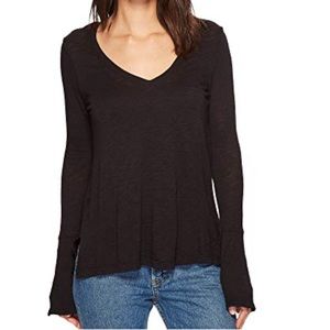Splendid V-Neck Long Sleeve T-Shirt